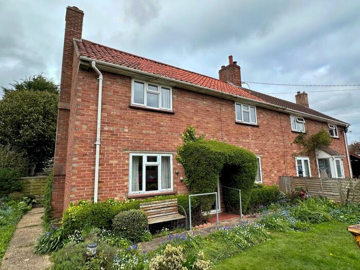 3 Bedroom Semi-Detached House For Sale In Julians Way, Pulham Market, Diss, Norfolk, IP21