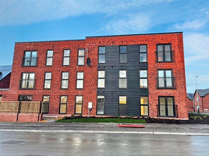 2 Bedroom Flat To Rent In , Marches Close, Cheltenham, GL51