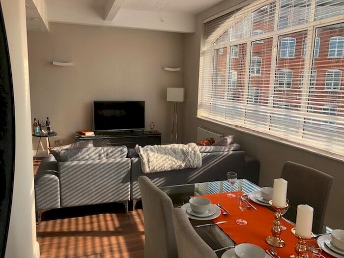 2 Bedroom Flat To Rent In Dingley Road, Old Street, London, EC1V