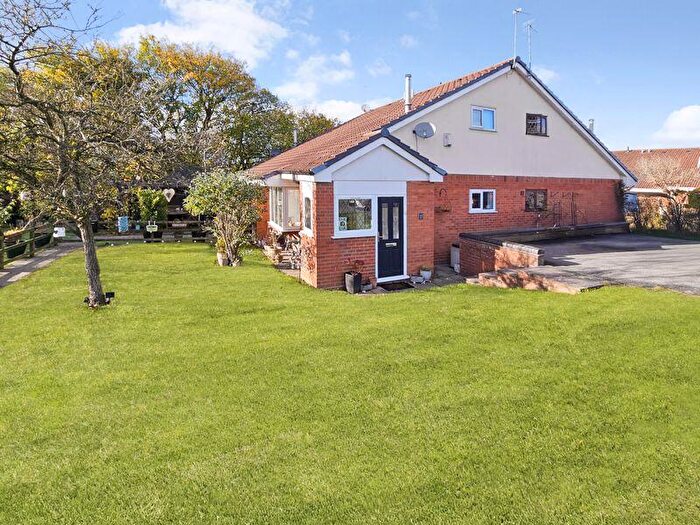 1 Bedroom Terraced House For Sale In Willmore Grove, Kings Norton, B38