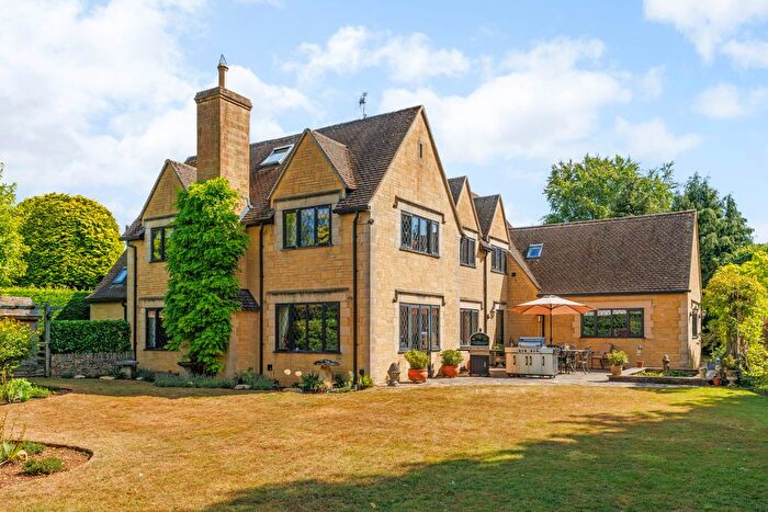 5 Bedroom Detached House For Sale In The Hithe, Rodborough Common, GL5