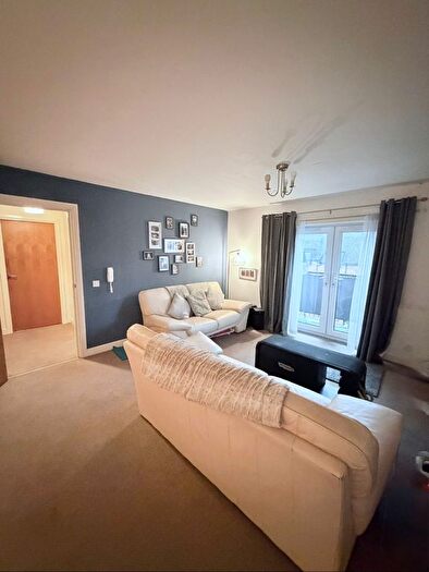 3 Bedroom Flat To Rent In Durham Road Symphony Court, Gateshead, NE8