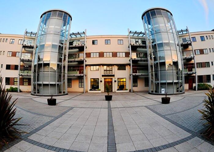 1 Bedroom Apartment To Rent In Hayes Road, Sully, Penarth, CF64