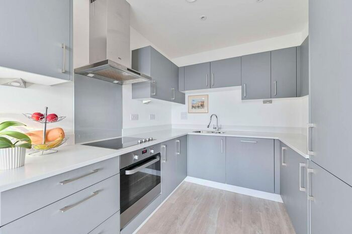 1 Bedroom Flat To Rent In Cobden Walk, Peckham, London, SE15