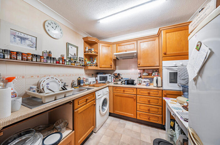 1 Bedroom Apartment For Sale In Audley Court, Audley Road, Saffron Walden, Essex, CB11