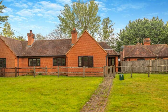 2 Bedroom Bungalow For Sale In Broad Oak, Odiham, Hook, Hampshire, RG29