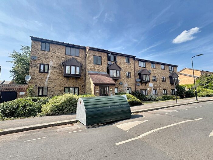 Studio To Rent In Horner Court, Leytonstone, E11