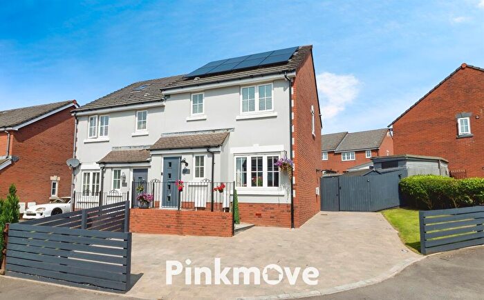 3 Bedroom Semi-Detached House For Sale In Brynamlwg, Talywain, Pontypool, NP4