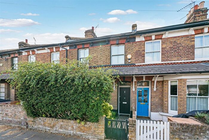 3 Bedroom Terraced House For Sale In Glebe Street, London, W4