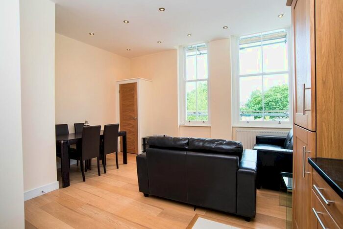 2 Bedroom Flat To Rent In Clemence Street, London, London, London, E14
