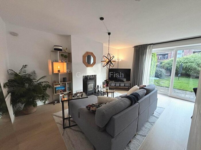 3 Bedroom House To Rent In Picton Close, Manchester, M3