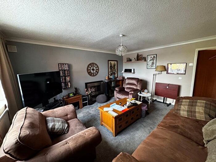 3 Bedroom Semi-Detached House For Sale In Walesby Lane, Ollerton, Newark, NG22