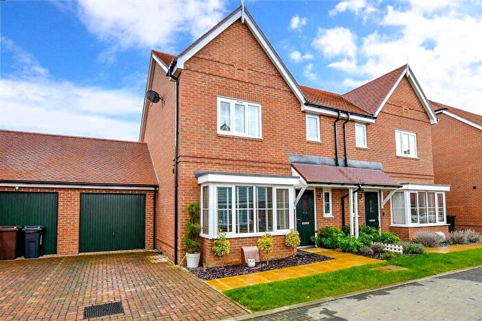 3 Bedroom Semi Detached House For Sale In Percival Way, Otham, Maidstone, ME15