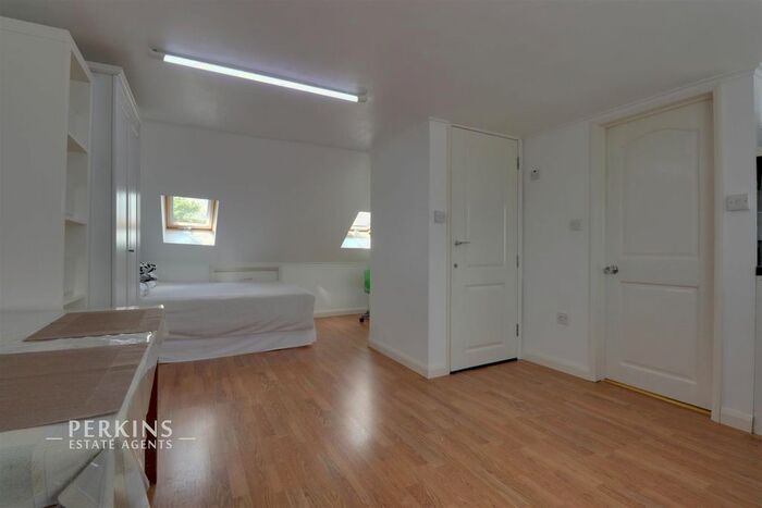 Studio To Rent In Lady Margaret Road, Southall, UB1