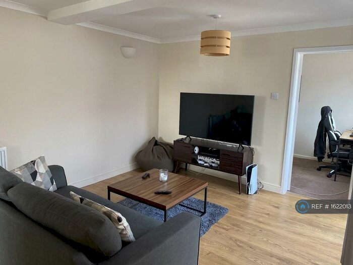 2 Bedroom Bungalow To Rent In Bridgend, Bridgend, CF31