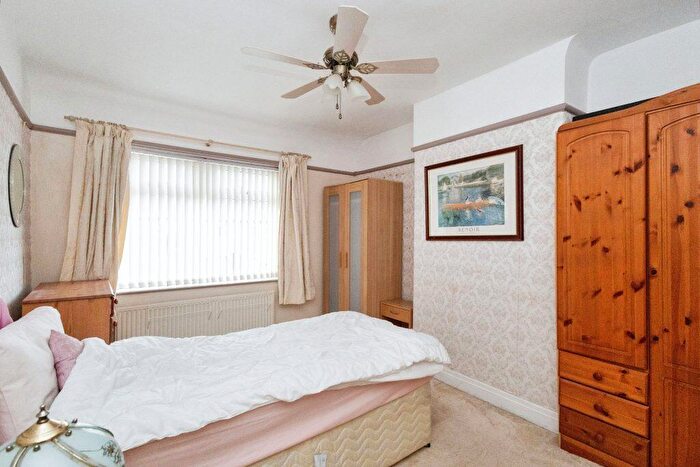 3 Bedroom End Of Terrace House For Sale In Crowley Road, Manchester, M9