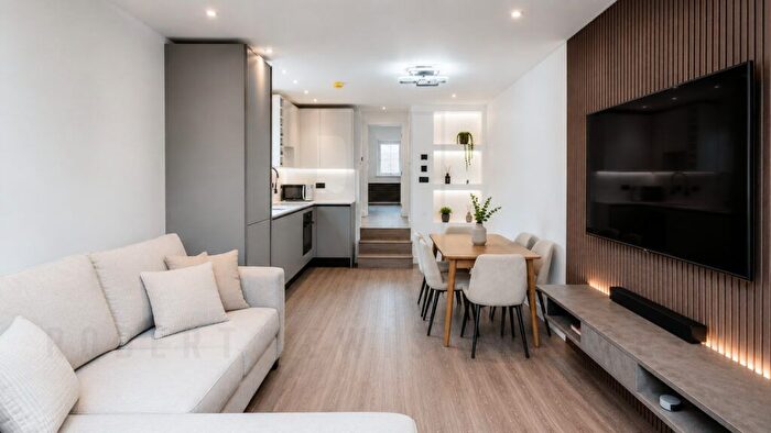 1 Bedroom Flat To Rent In Totteridge Lane, London, N20