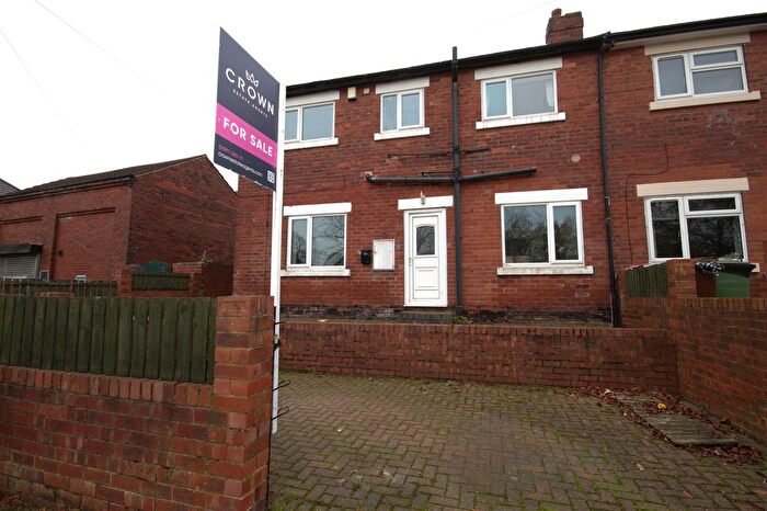 3 Bedroom End Of Terrace House For Sale In St. Giles Mount, Pontefract, WF8