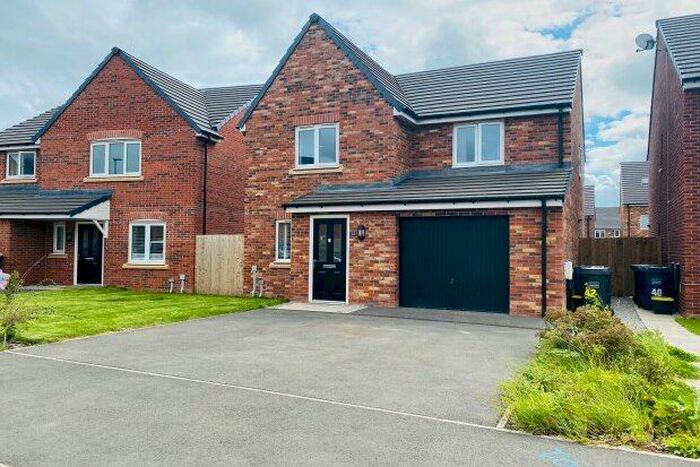 3 Bedroom Property To Rent In Goldcrest Avenue, Leyland, PR26