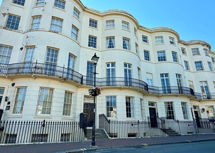 1 Bedroom Flat To Rent In Liverpool Terrace, Worthing, BN11