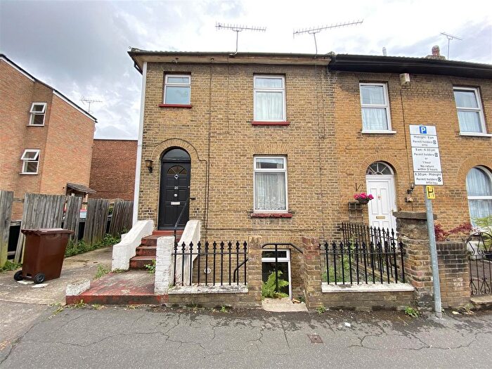 1 Bedroom Flat To Rent In Trafalgar Road, Gravesend, DA11