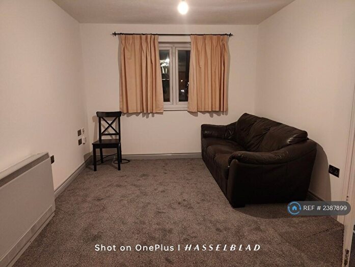 2 Bedroom Flat To Rent In Turves Green, Birmingham, B31