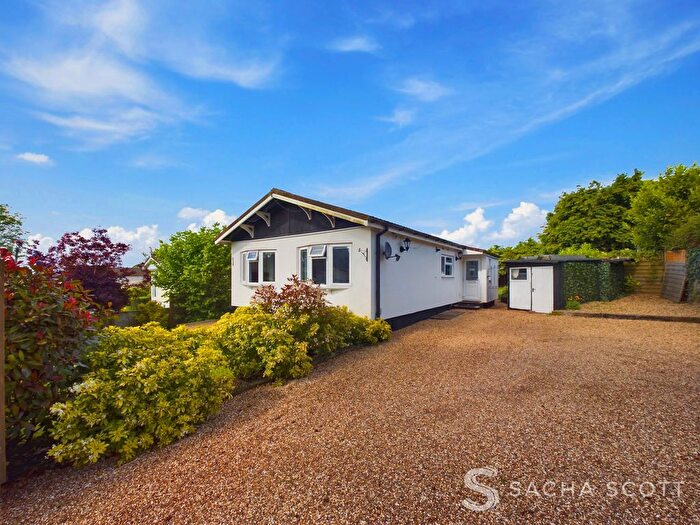 1 Bedroom Park Home For Sale In Boxhill Road, Tadworth, KT20