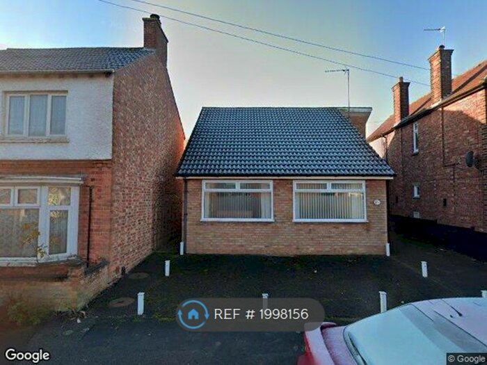 2 Bedroom Bungalow To Rent In Quorn Road, Rushden, NN10