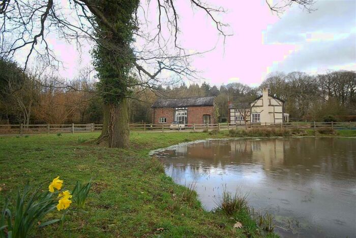 3 Bedroom Barn Conversion To Rent In Upper Poppinger, Ledbury, Herefordshire, HR8