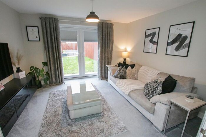 2 Bedroom Semi-Detached House For Sale In Bryndale Close, Bircotes, Doncaster, DN11