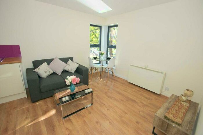 1 Bedroom Apartment To Rent In The Chandlers, Leeds City Centre, Leeds, LS2