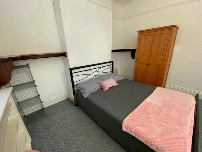 4 Bedroom Terraced House To Rent In Croydon Street, Sheffield, S11