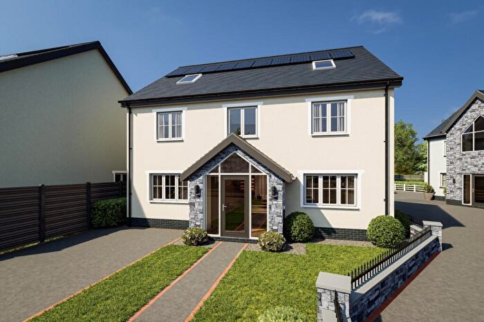 4 Bedroom Detached House For Sale In Bronwydd Road, Carmarthen, SA31