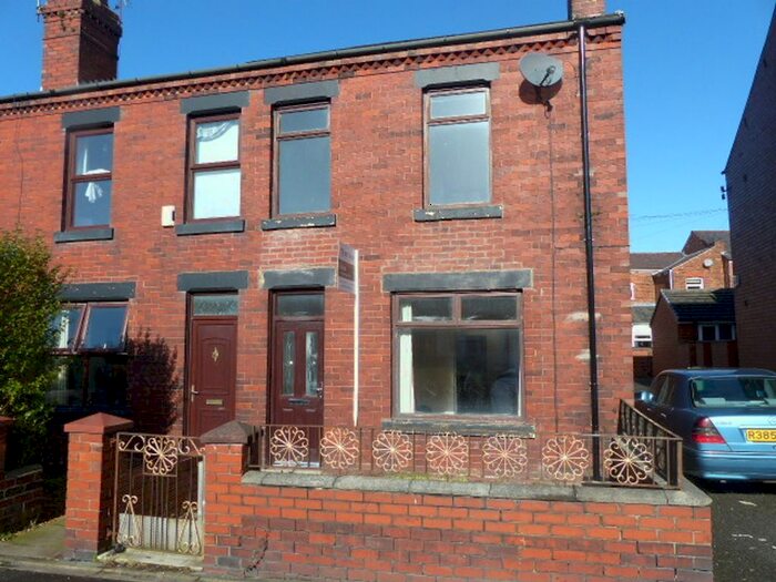 3 Bedroom End Of Terrace House To Rent In Spendmore Lane, Coppull, PR7