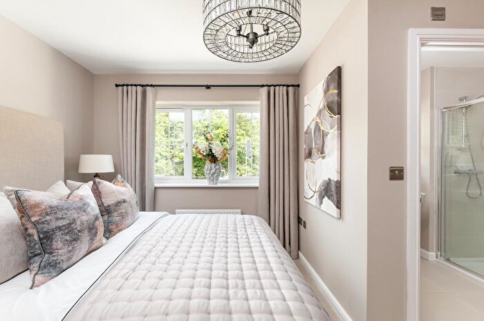 4 Bedroom Detached House For Sale In Boroughbridge Road, Knaresborough, HG5