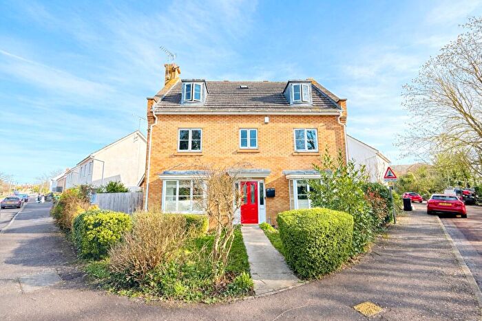 5 Bedroom Detached House For Sale In Nevendon Road, Wickford, Essex, SS12