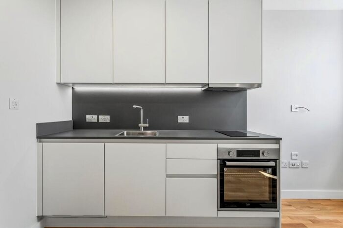 Flat To Rent In Flat, Premier House Canning Road, HA3