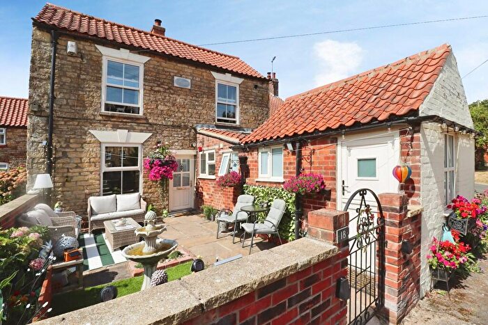 3 Bedroom Cottage For Sale In The Green, Ingham, LN1