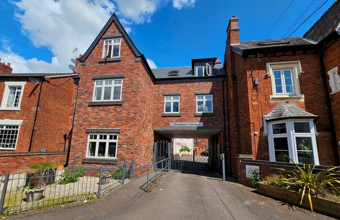 2 Bedroom Flat To Rent In Station Road, Kenilworth, CV8