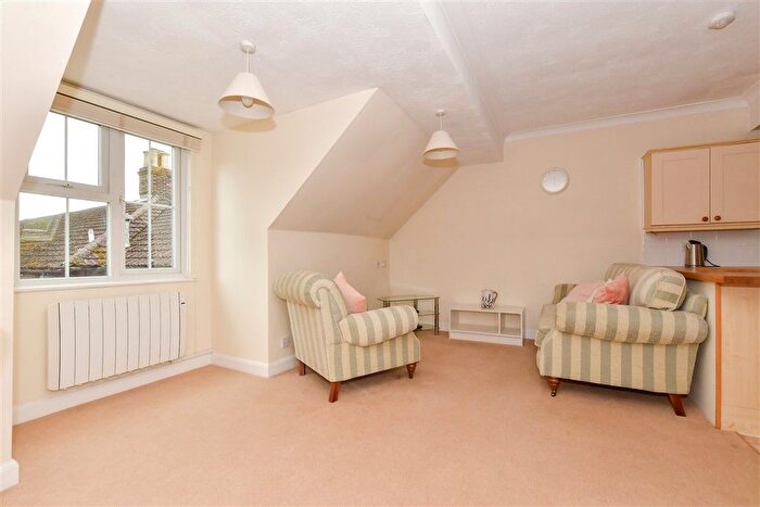 2 Bedroom Flat For Sale In Chapel Road, Hothfield, Ashford, Kent, TN25