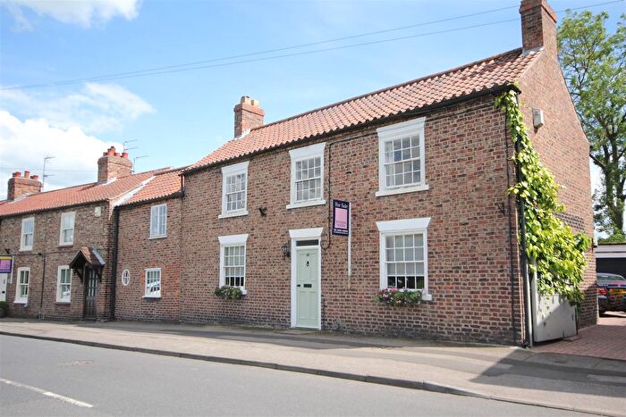 3 Bedroom Semi-Detached House For Sale In York Street, Dunnington, York, YO19