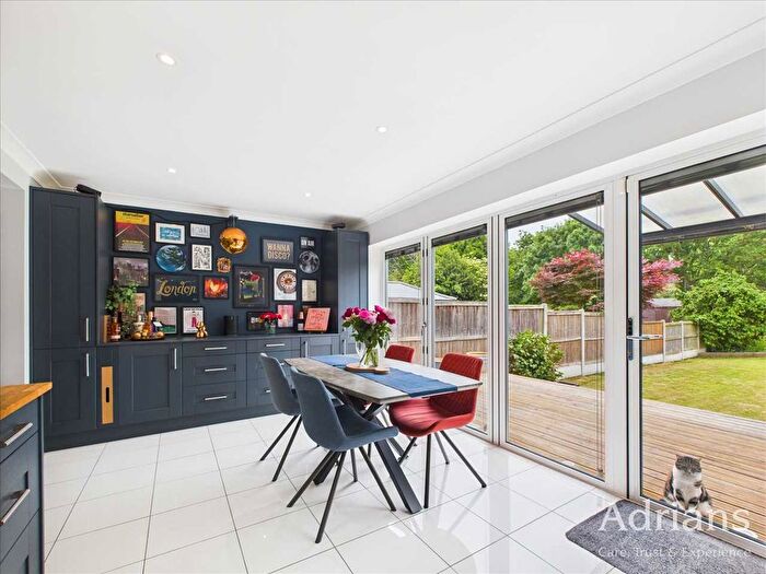 3 Bedroom Semi-detached House For Sale In Prykes Drive, Chelmsford, CM1