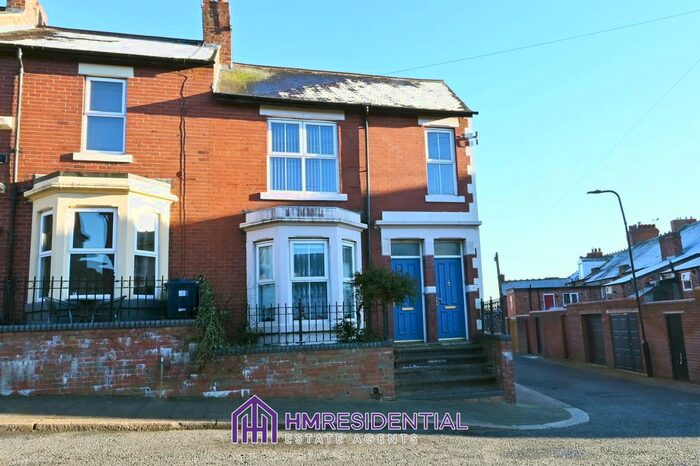 2 Bedroom Flat To Rent In Ouston Street, Newcastle Upon Tyne, NE15