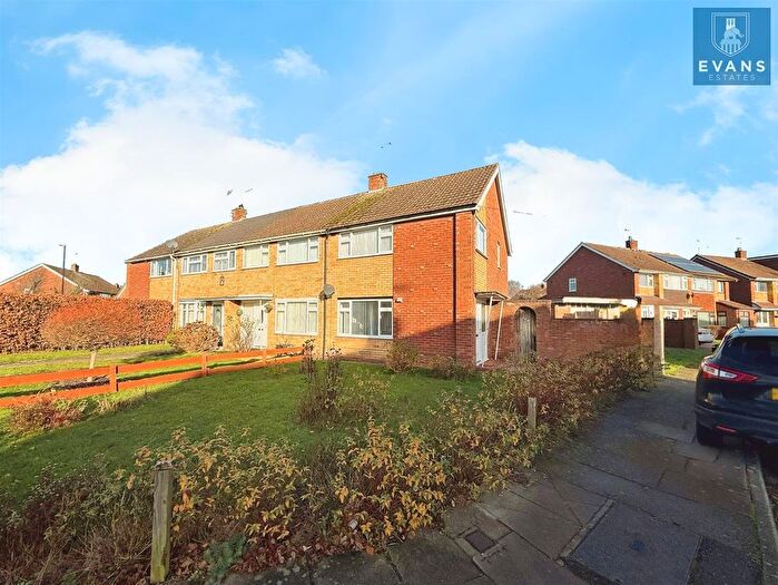 3 Bedroom End Terrace House For Sale In Frilsham Way, Allesley Park, Coventry, CV5