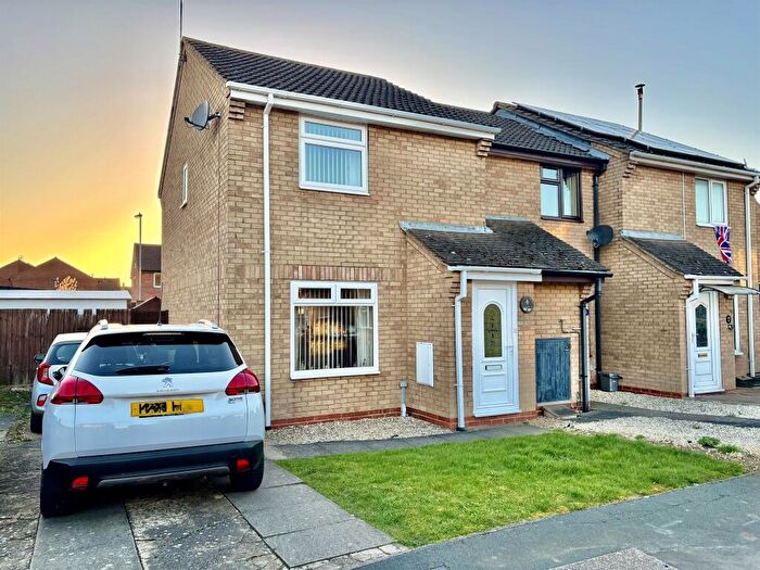 3 Bedroom End Of Terrace House For Sale In Elm Close, Yaxley, Peterborough, PE7