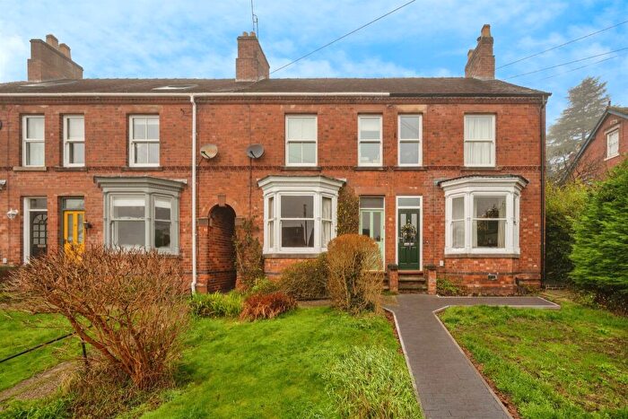 3 Bedroom Town House For Sale In The Green Road, Ashbourne, DE6