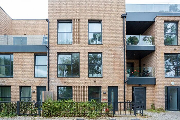 3 Bedroom Terraced House To Rent In Eastbury Road, Watford, Hertfordshire, WD19