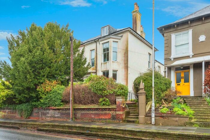 2 Bedroom Apartment To Rent In Old Dover Road, Canterbury, CT1