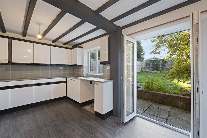 3 Bedroom Semi-detached House For Sale In Forgefields, Herne Bay, CT6