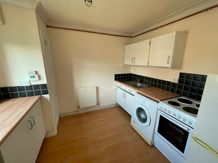 1 Bedroom Flat To Rent In Knowland Grove, Norwich, NR5